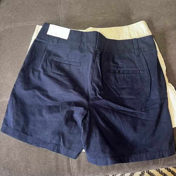 Bundle of 3 New Loft 6" Cotton Women's Shorts Size 8 - Preppy Tan, Grey & Navy - Picture 8 of 10